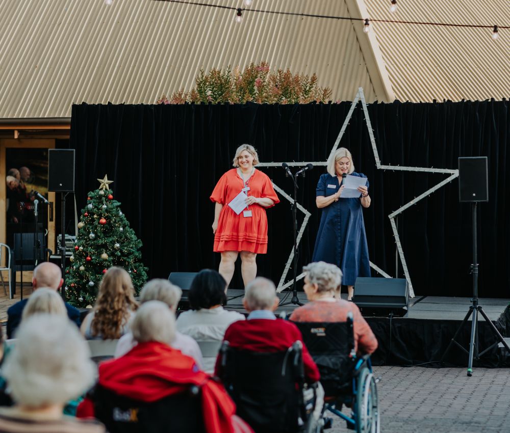 Eldercare The Lodge - Christmas in the Garden 14